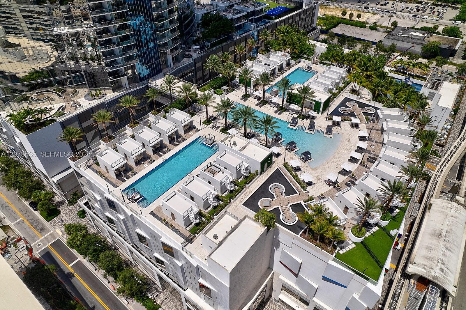 851 NE 1st Ave # 3007, Miami, FL 33132 photo 4