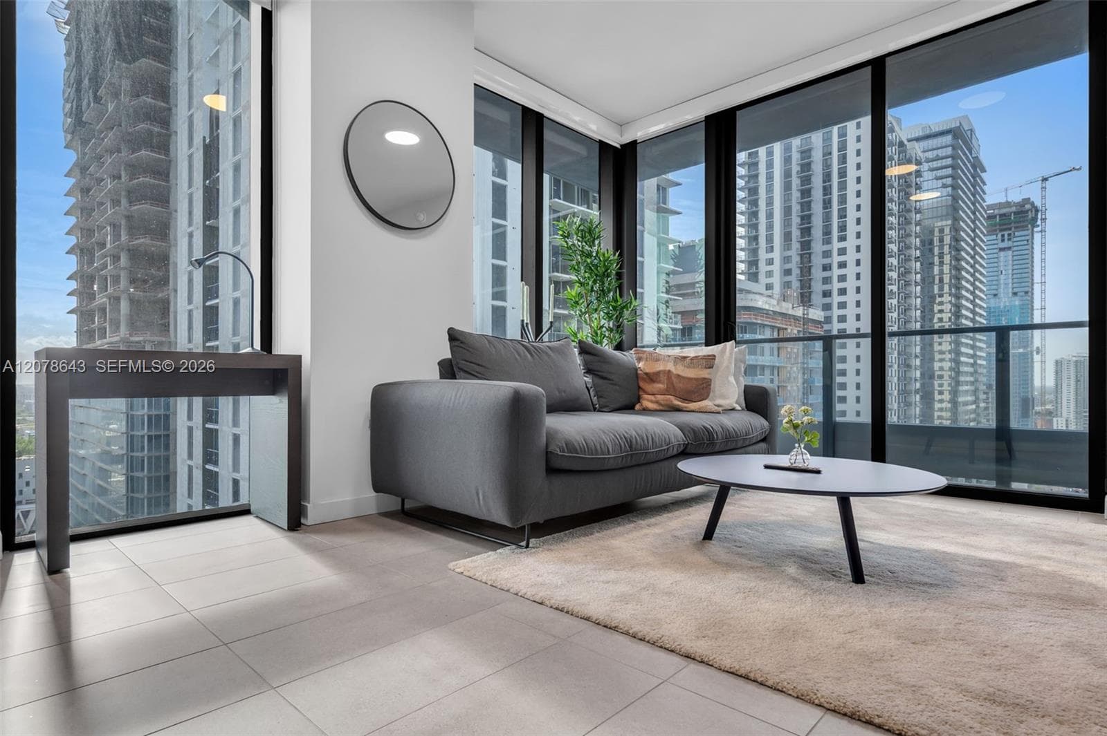 121 NE 5th St # 2708, Miami, FL 33132 photo 3