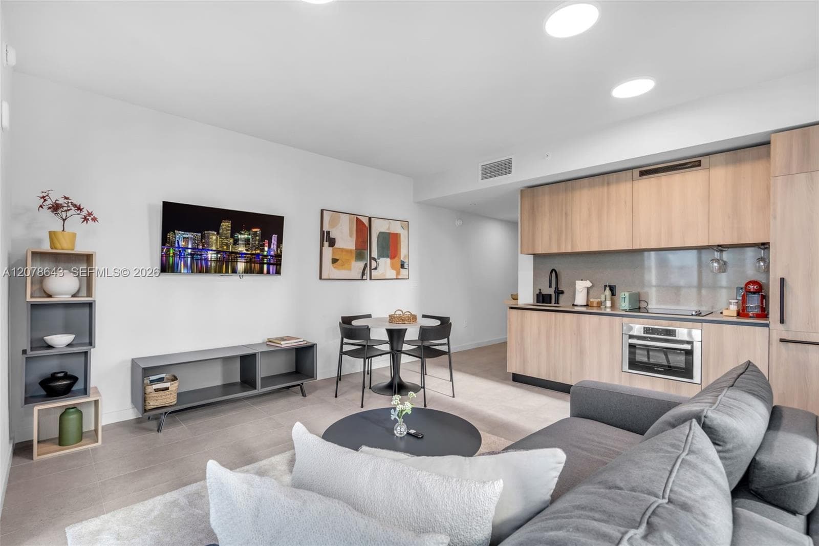 121 NE 5th St # 2708, Miami, FL 33132 photo 4