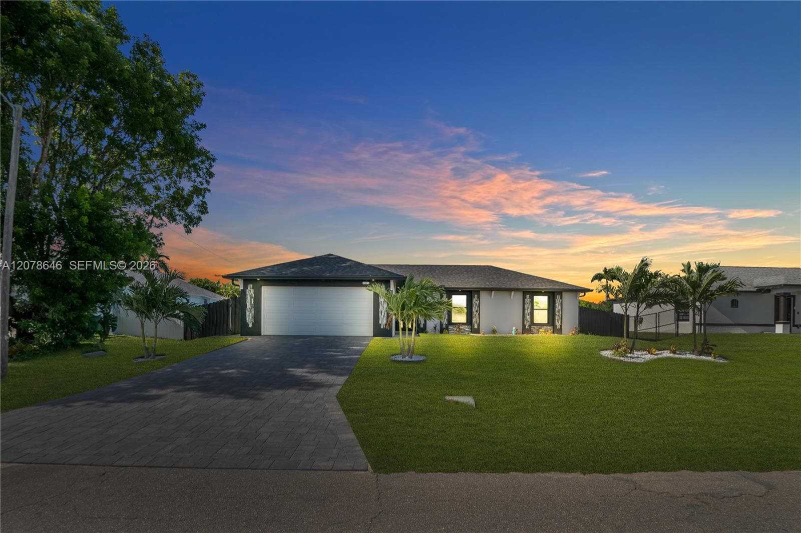 2021 NE 24th ter, Cape Coral, FL 33909 photo 2