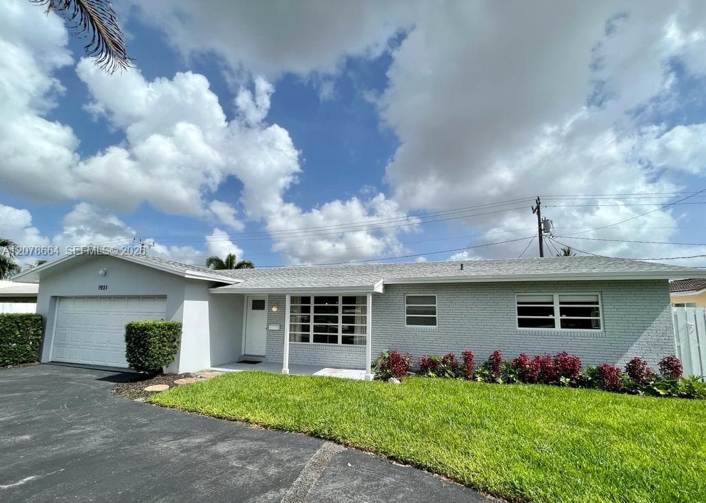 1931 NE 55th Ct, Fort Lauderdale, FL 33308 photo 2