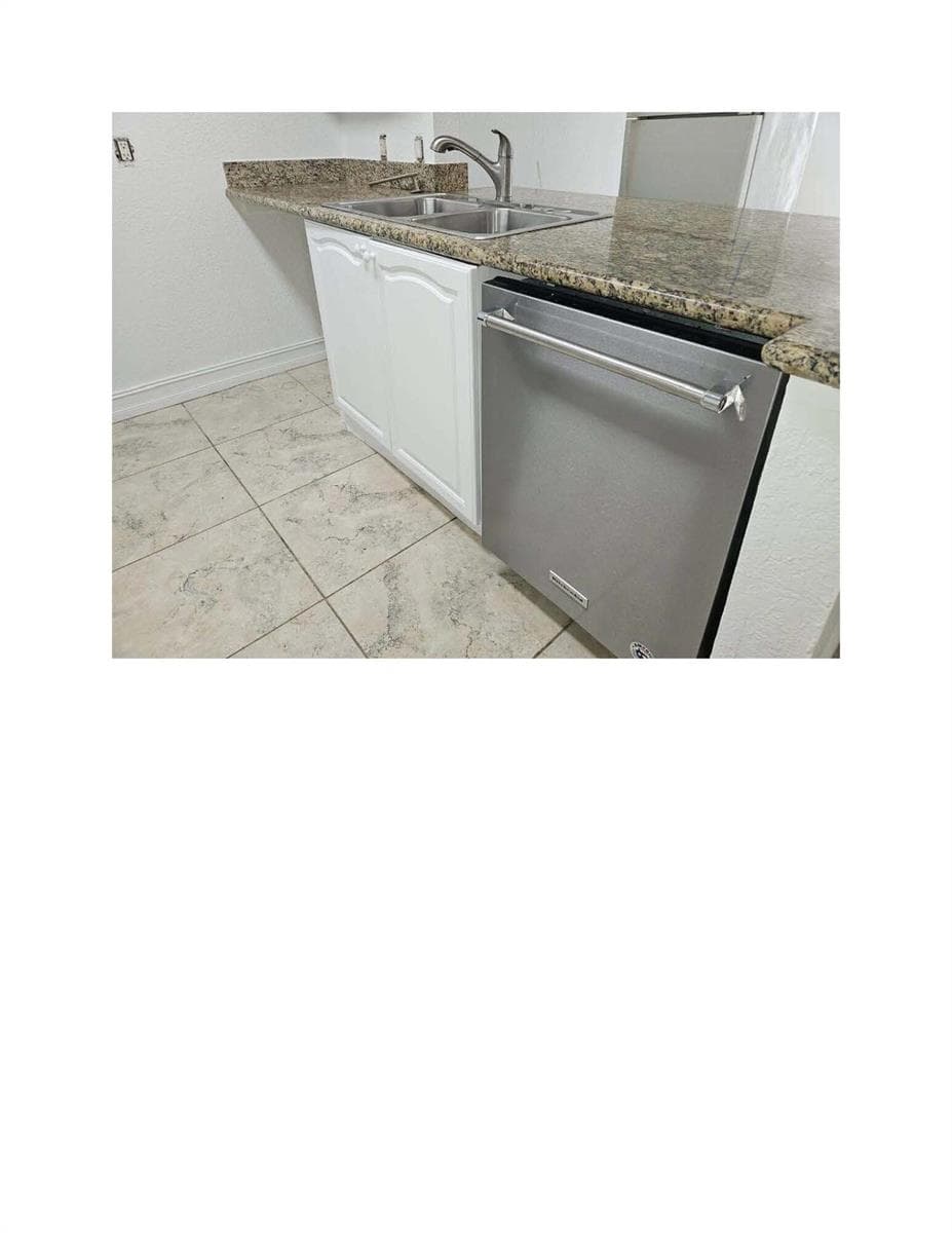 677 NE 24TH Street # 507, Miami, FL 33137 photo 2