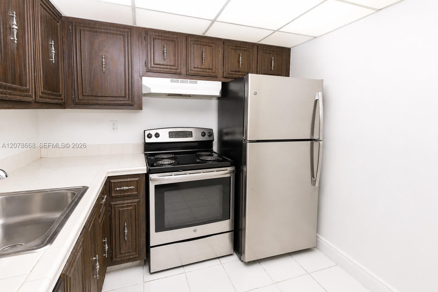 486 NW 165th St Rd # B-301, Miami, FL 33169 photo 2