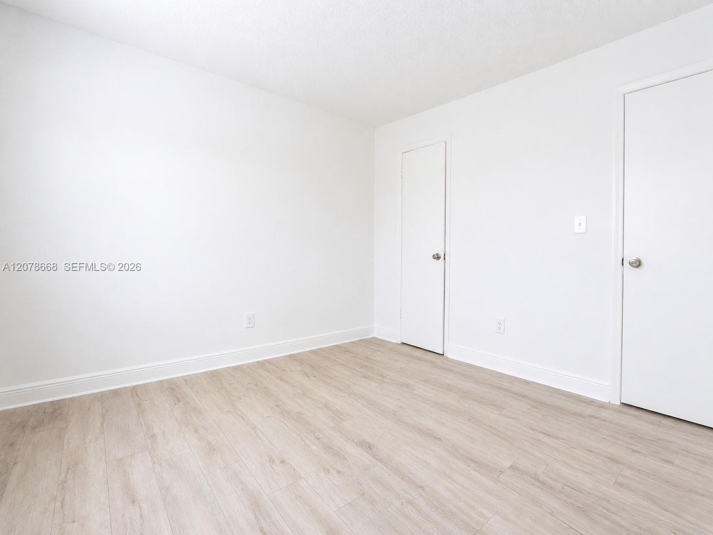 486 NW 165th St Rd # B-301, Miami, FL 33169 photo 5