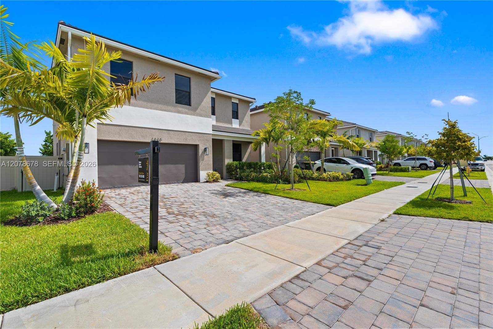 1325 NE 2nd Ct, Homestead, FL 33033 photo 3