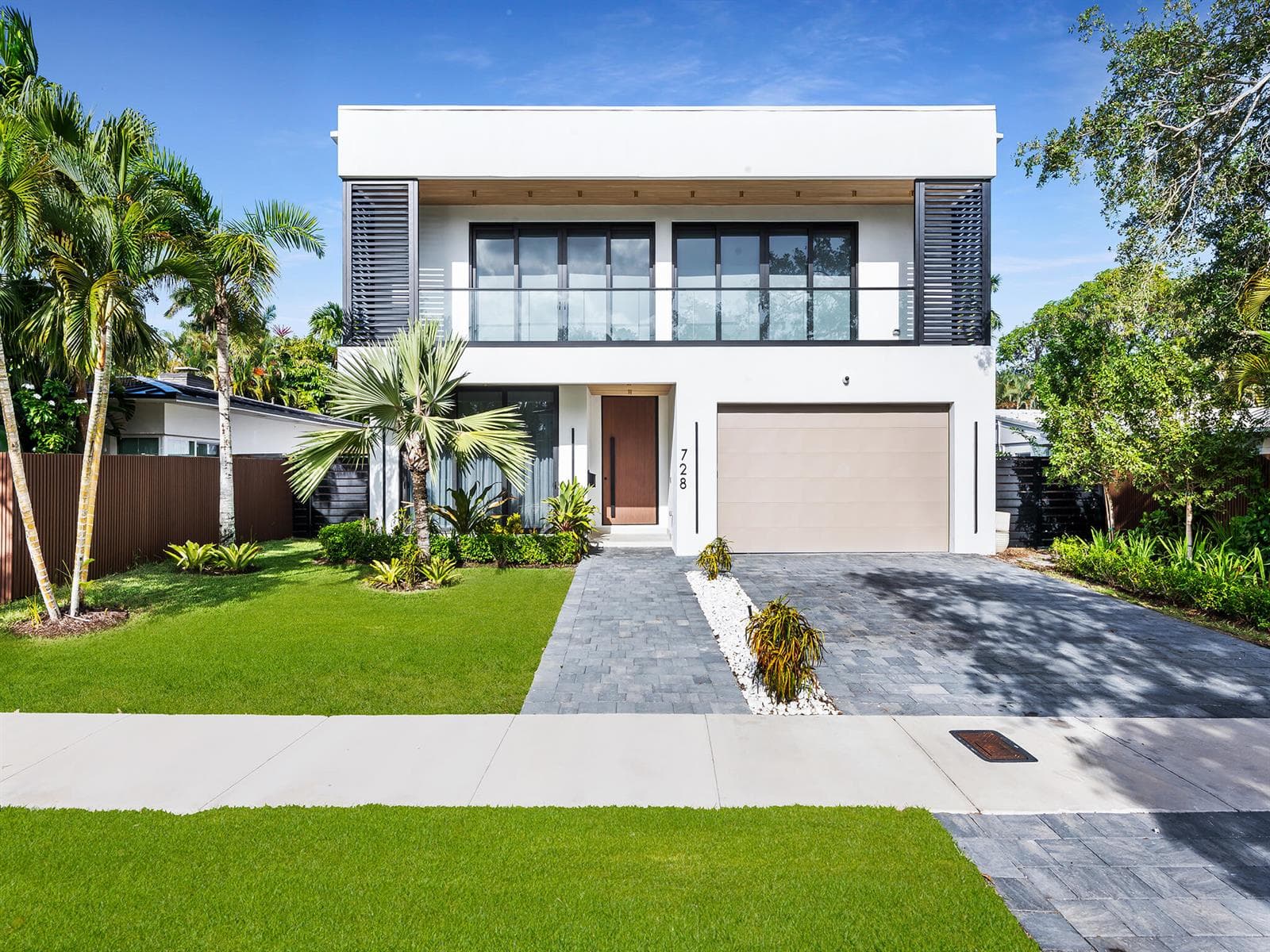 728 NE 17th Terrace, Fort Lauderdale, FL 33304