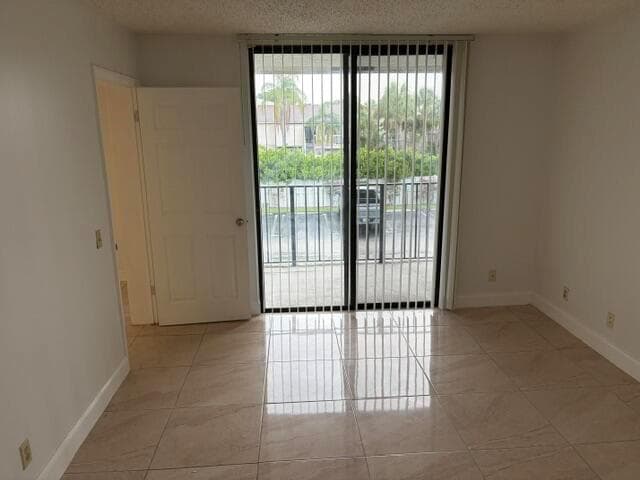 708 EXECUTIVE CENTER Drive # 210, West Palm Beach, FL 33401 photo 3