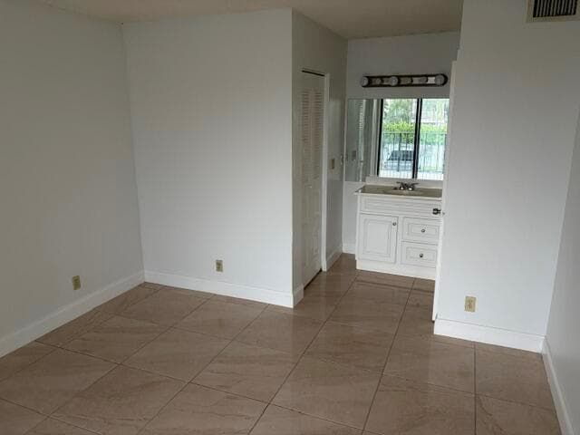 708 EXECUTIVE CENTER Drive # 210, West Palm Beach, FL 33401 photo 4