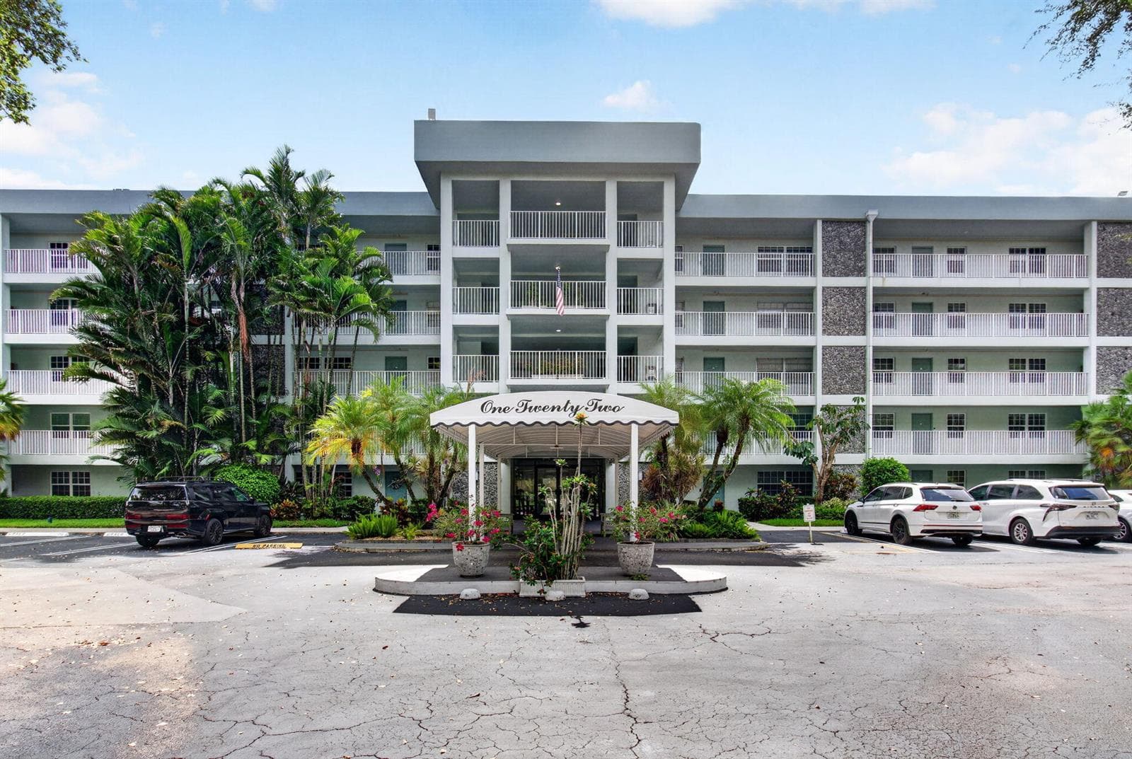 802 CYPRESS GROVE Lane # 309, Pompano Beach, FL 33069 photo 2
