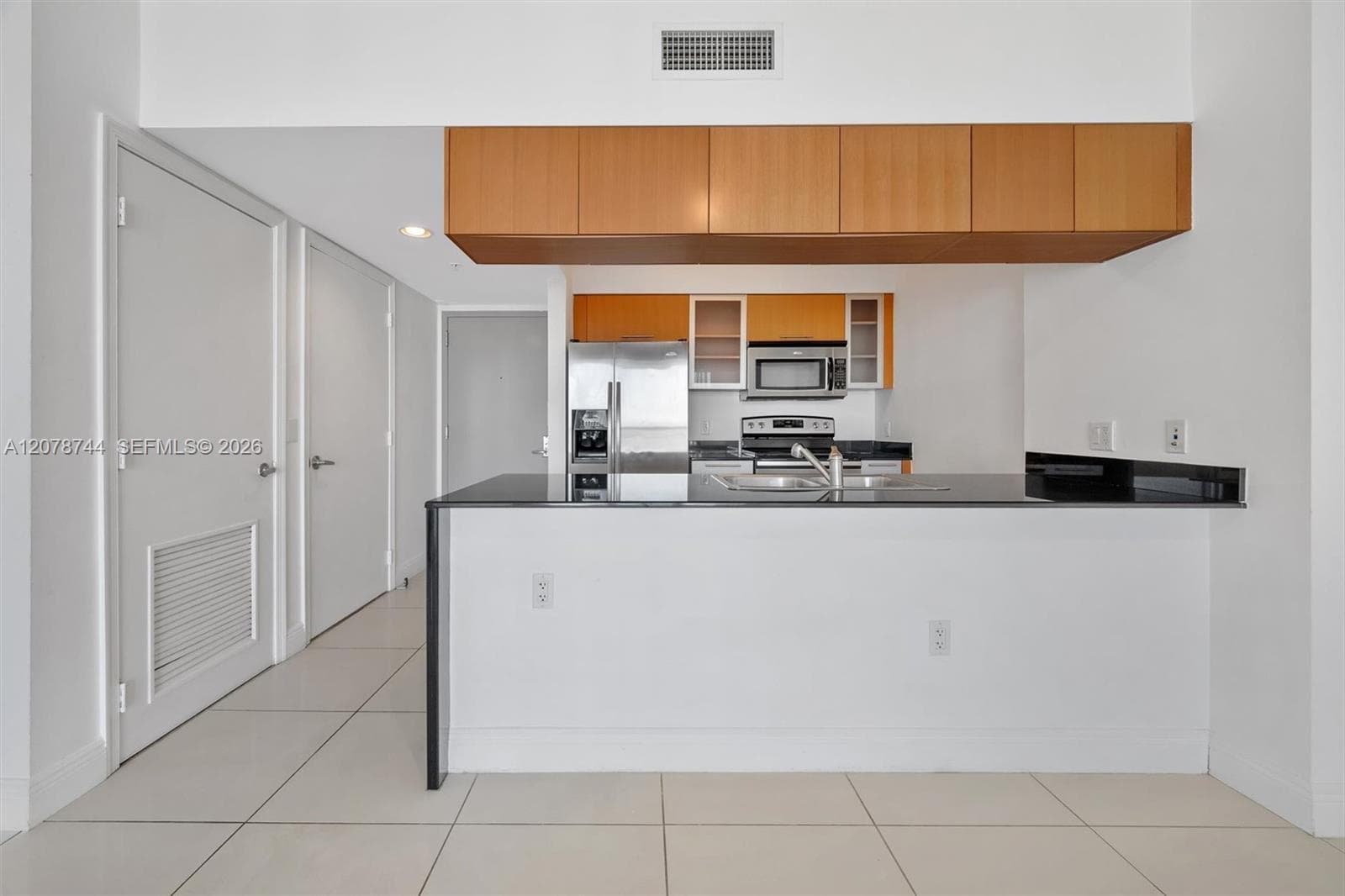 1750 N Bayshore Dr # 4011, Miami, FL 33132 photo 3