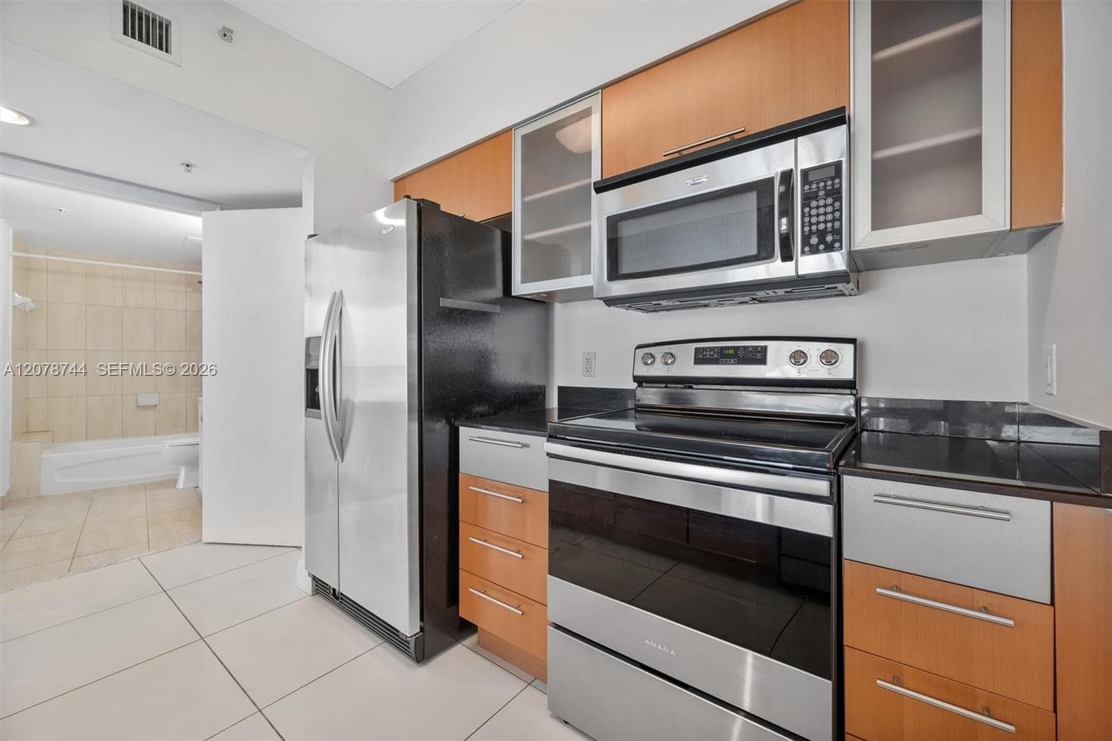 1750 N Bayshore Dr # 4011, Miami, FL 33132 photo 4