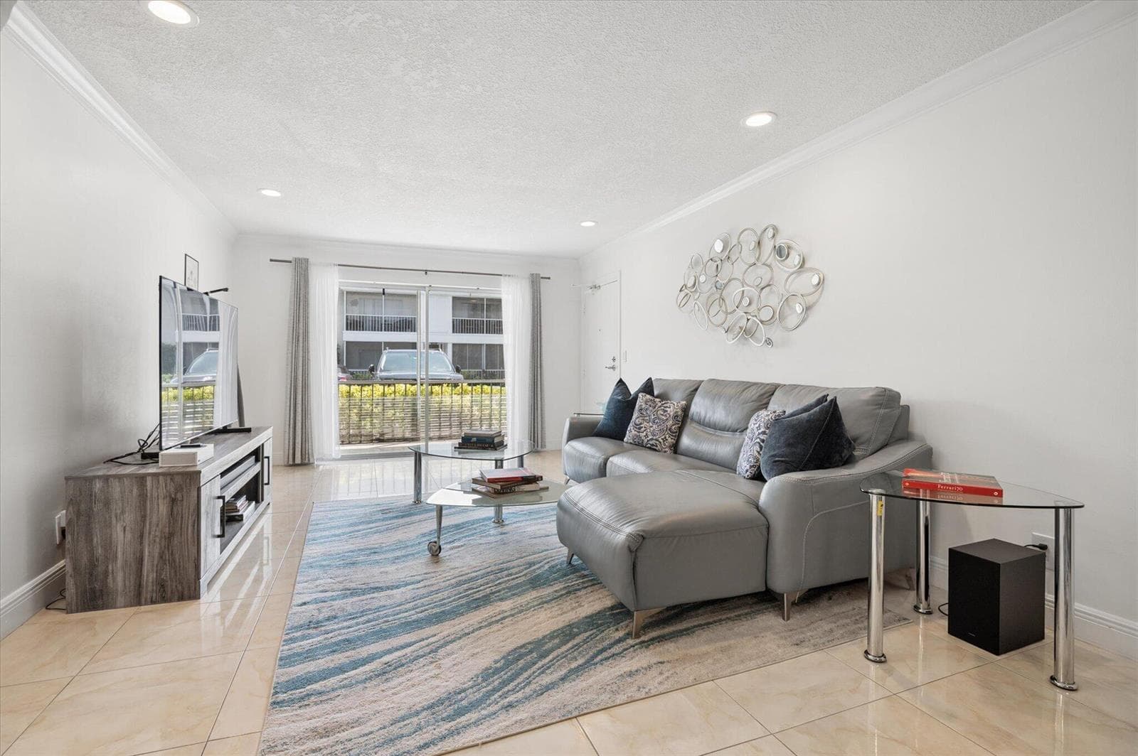 6287 BAY CLUB Drive # 2, Fort Lauderdale, FL 33308 photo 2