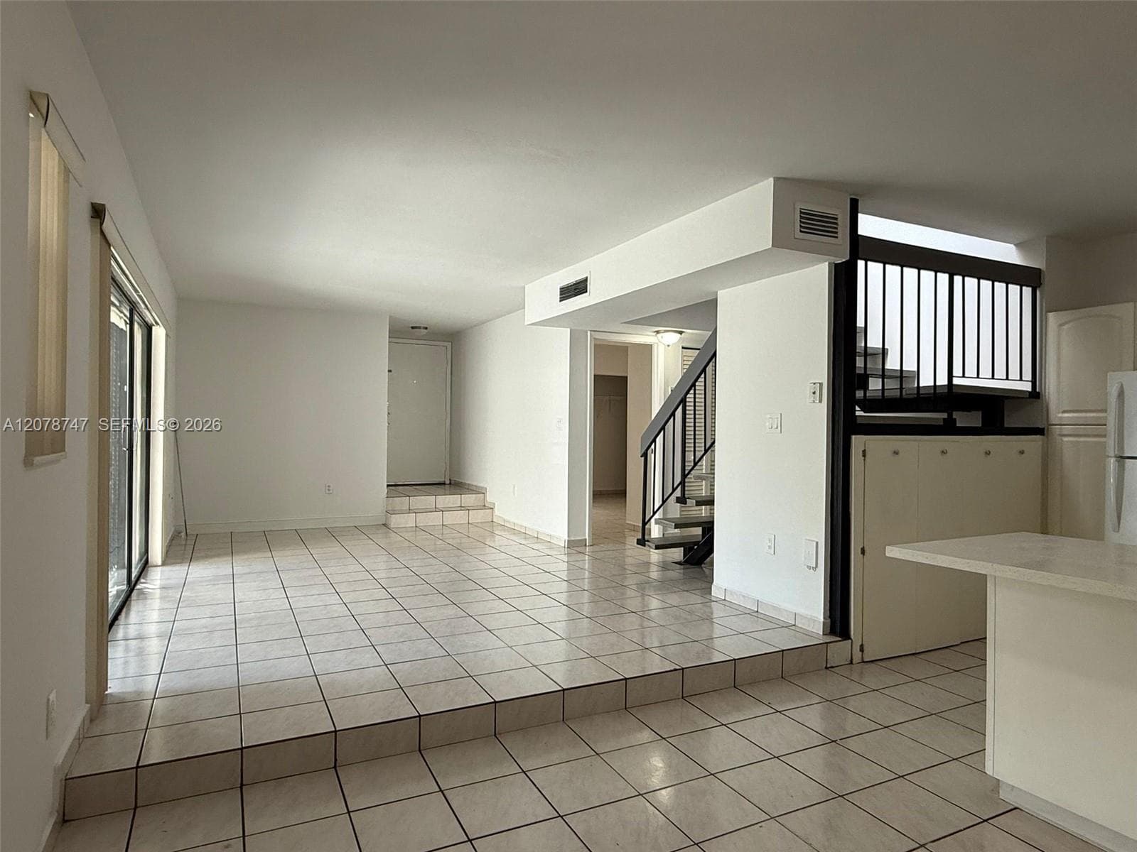 746 NW 105th Pl # A6, Miami, FL 33172 photo 4