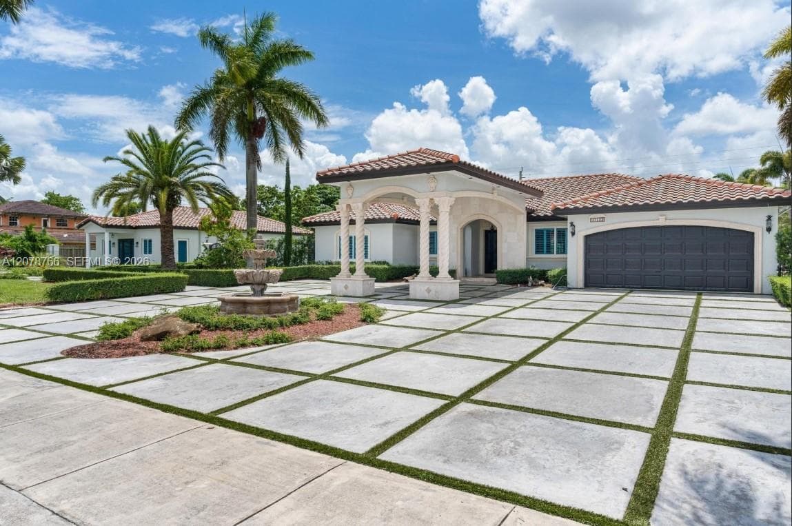 17122 SW 156th Ct, Miami, FL 33187 photo 2