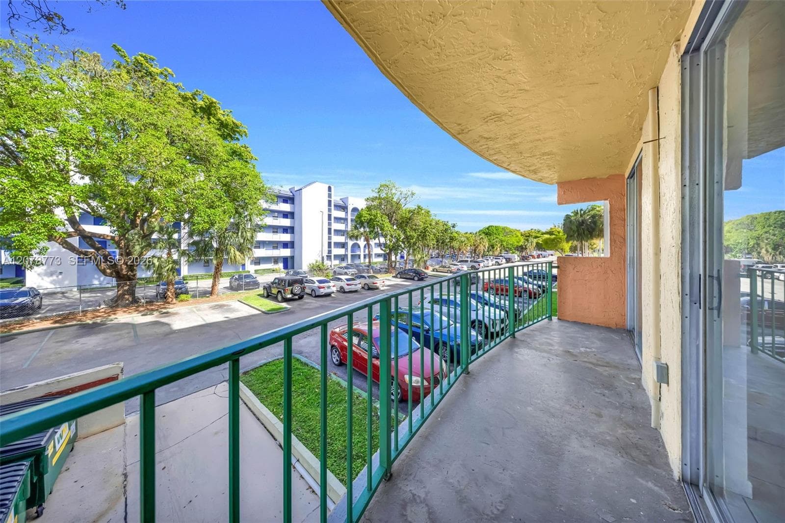 9360 Fontainebleau Blvd # 208, Miami, FL 33172 photo 4
