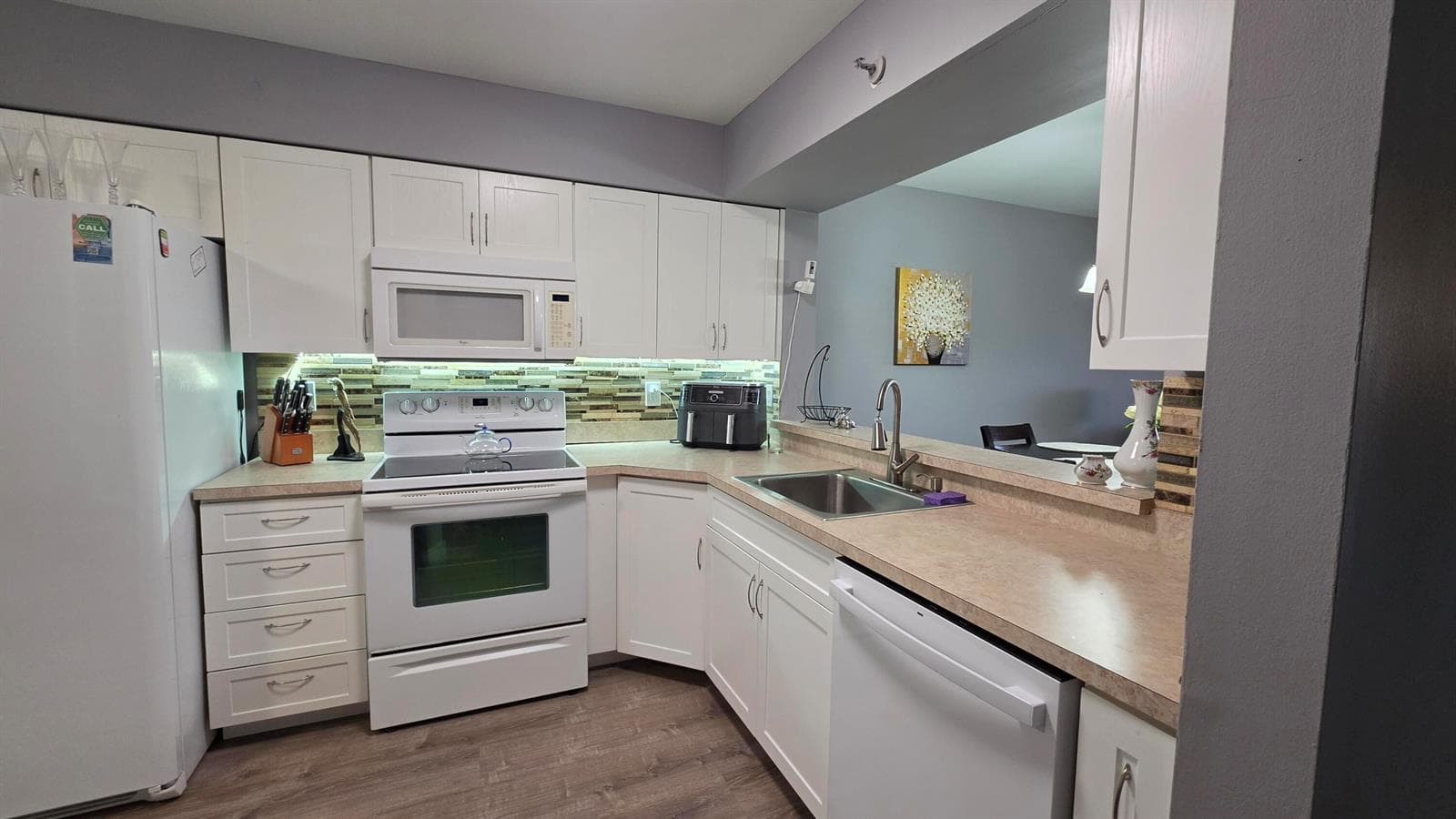 2206 S CYPRESS BEND Drive # 504, Pompano Beach, FL 33069 photo 5