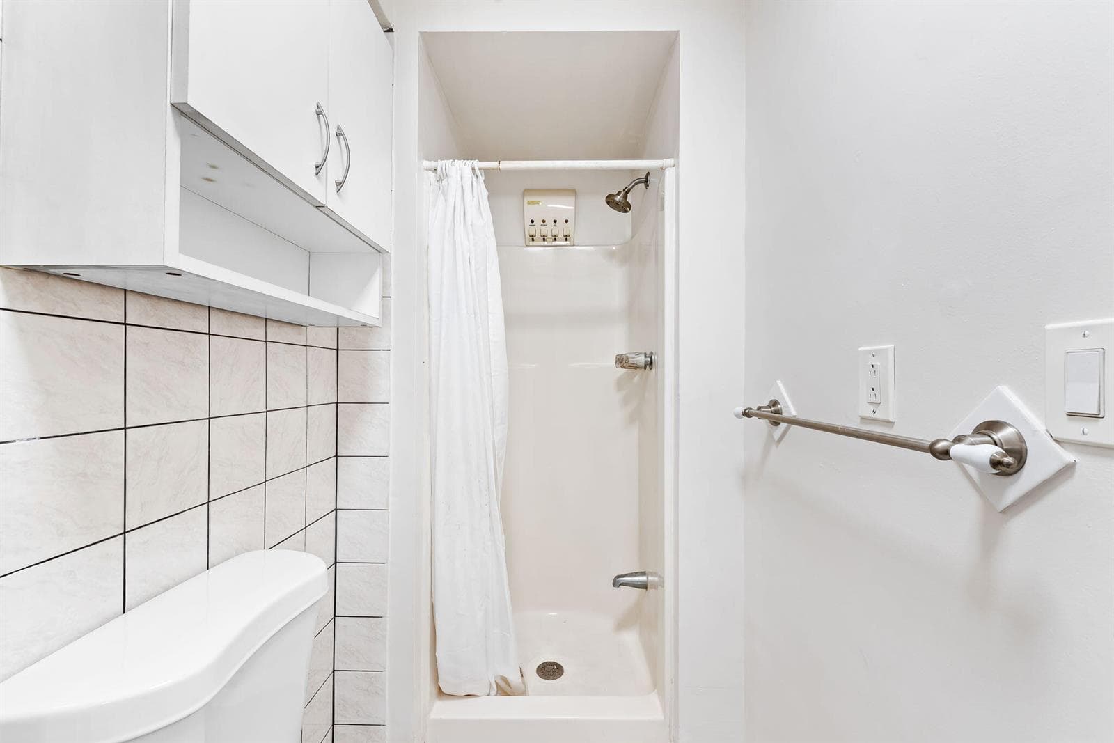 310 NE 6TH Street # 3, Hallandale Beach, FL 33009 photo 4
