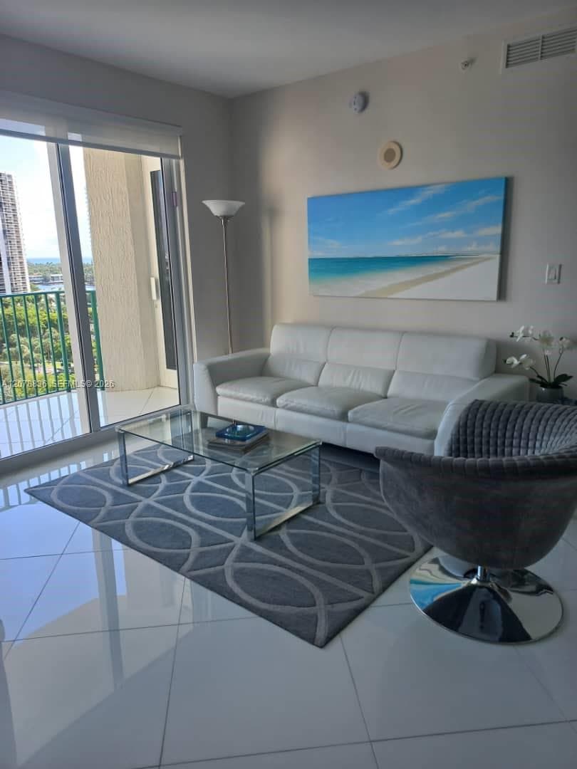 20000 E Country Club Dr # 1212, Aventura, FL 33180 photo 2