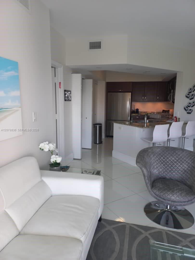 20000 E Country Club Dr # 1212, Aventura, FL 33180 photo 5