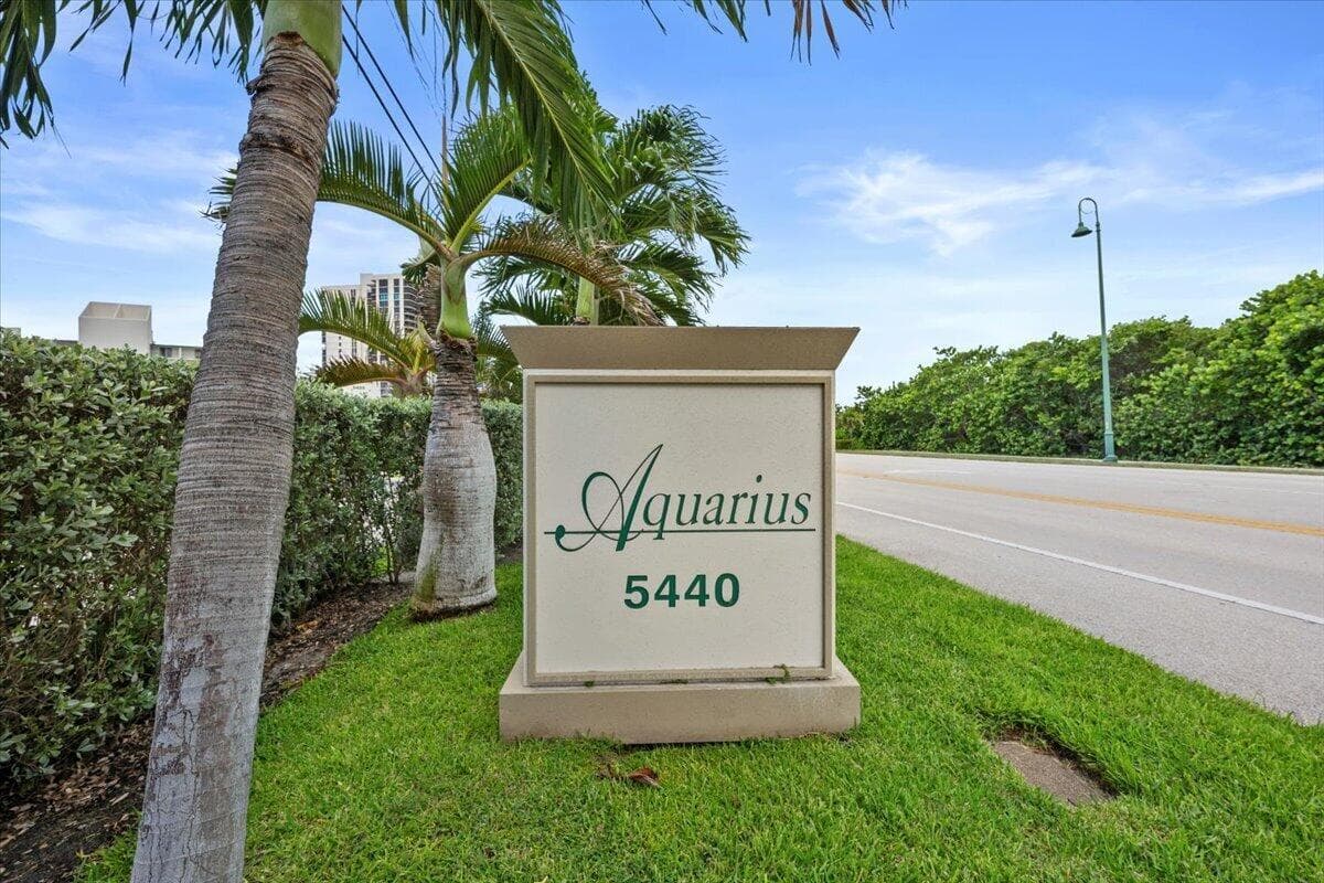 5440 N OCEAN Drive # 706, Singer Island, FL 33404