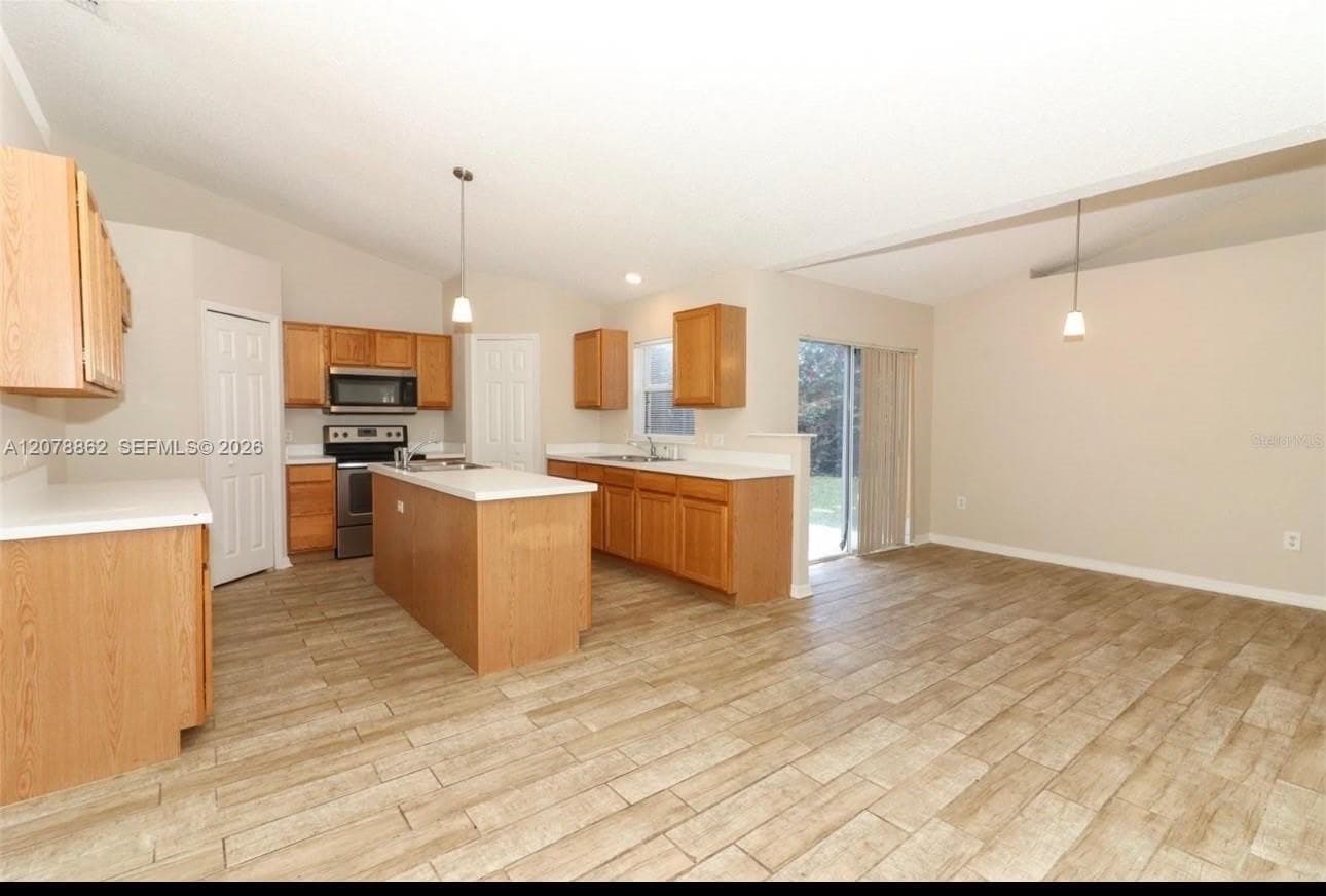 330 KINGFISH DR, Other City - In The State Of Florida, FL 34759 photo 5