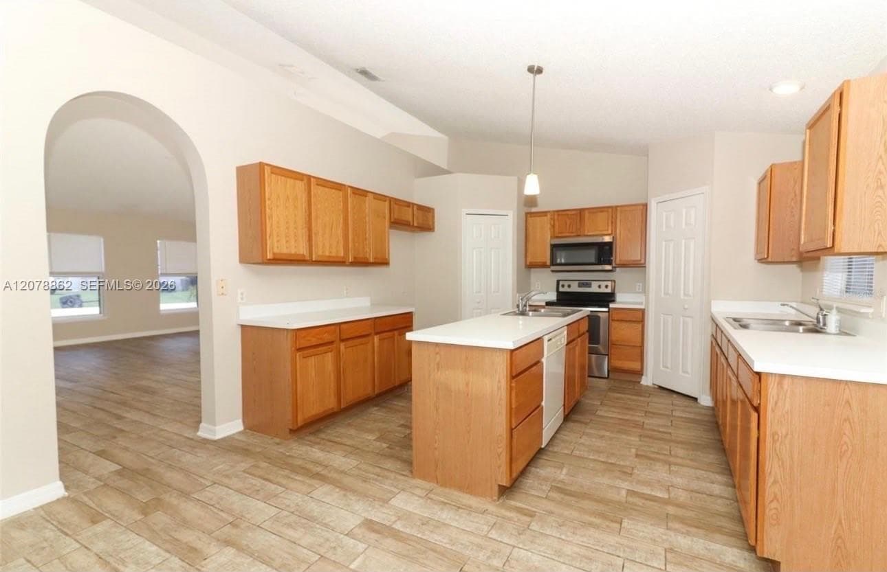 330 KINGFISH DR, Other City - In The State Of Florida, FL 34759 photo 4
