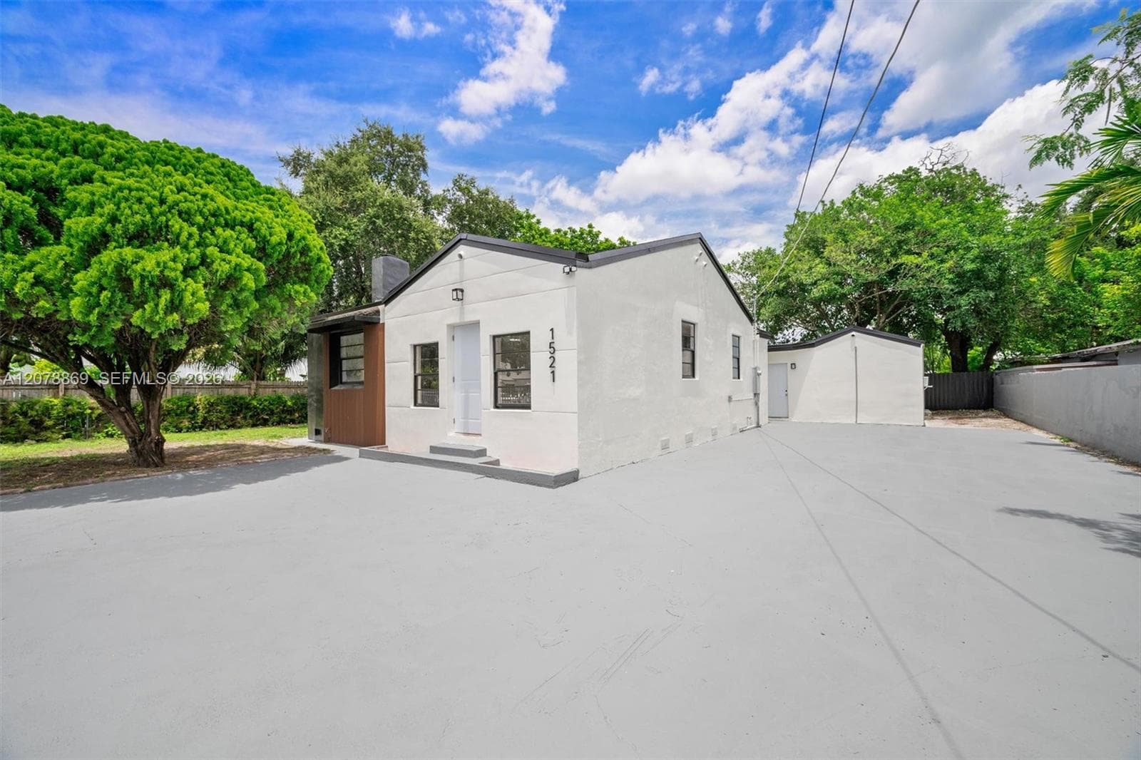 1521 NW 33rd St, Miami, FL 33142 photo 3