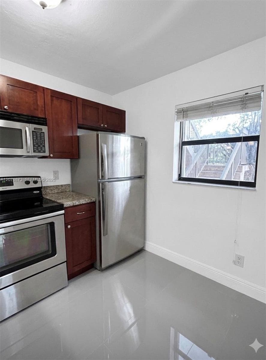 10325 NW 11th St # 101, Pembroke Pines, FL 33026 photo 4