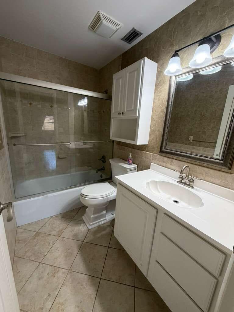 2050 Oleander Boulevard # 2-202, Fort Pierce, FL 34950 photo 5