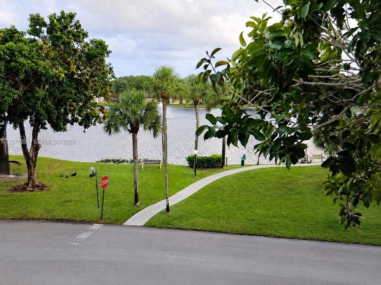 301 Cambridge Rd # 306, Hollywood, FL 33024