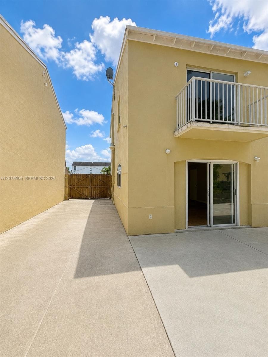 11981 SW 271st Ter, Homestead, FL 33032 photo 2