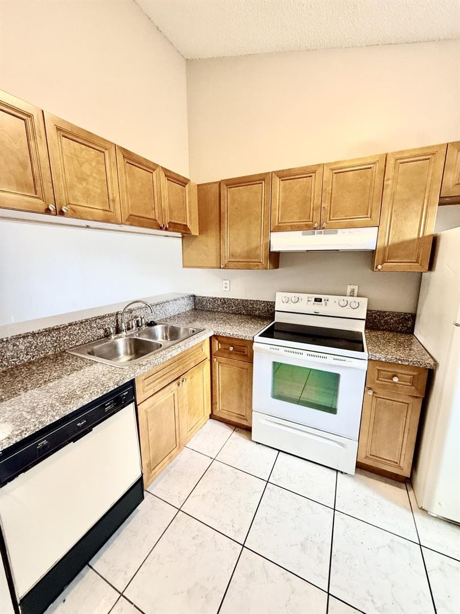 11632 NW 23rd Court, Coral Springs, FL 33065 photo 2