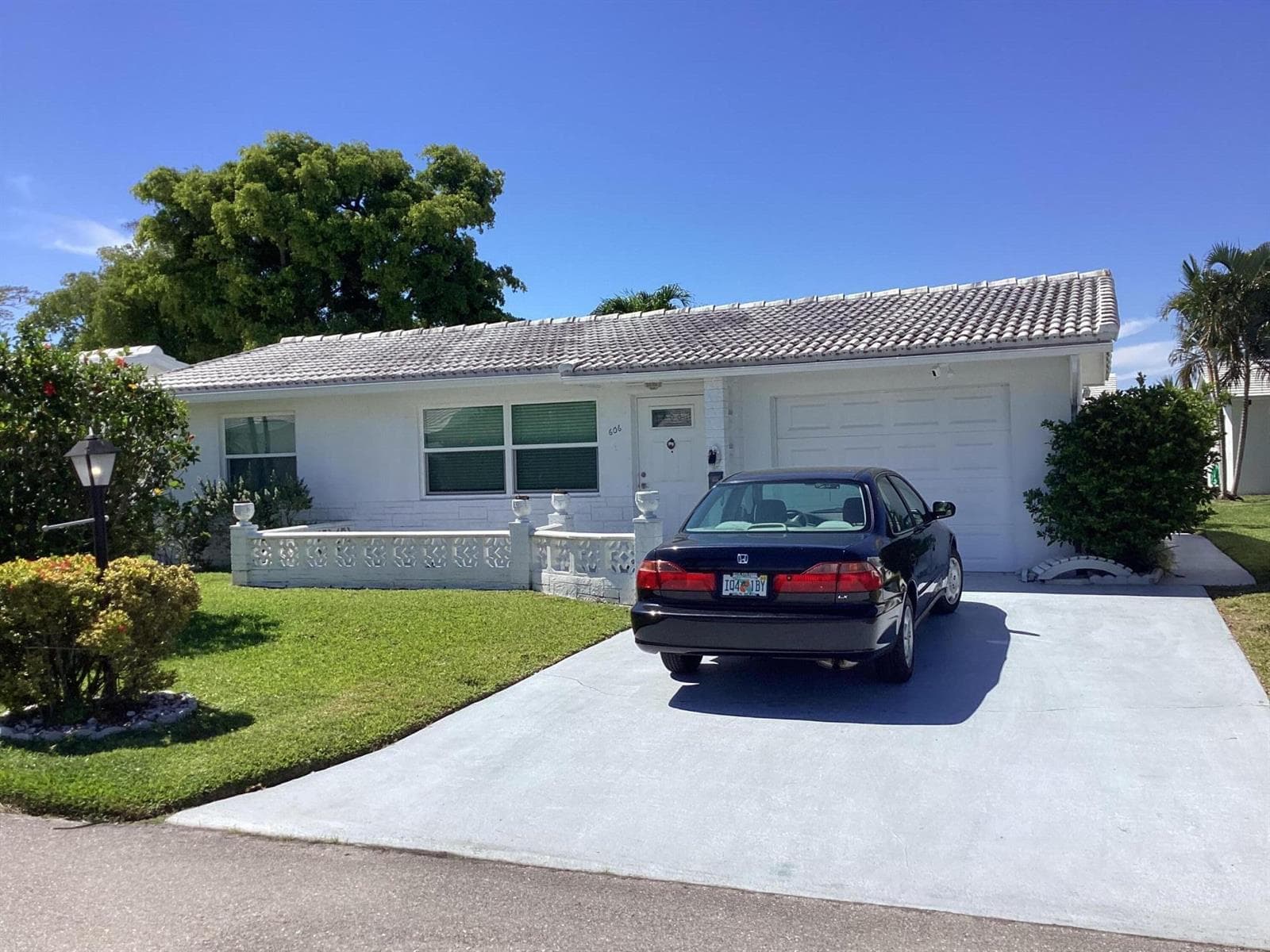 606 SW 15th Street, Boynton Beach, FL 33426 photo 2