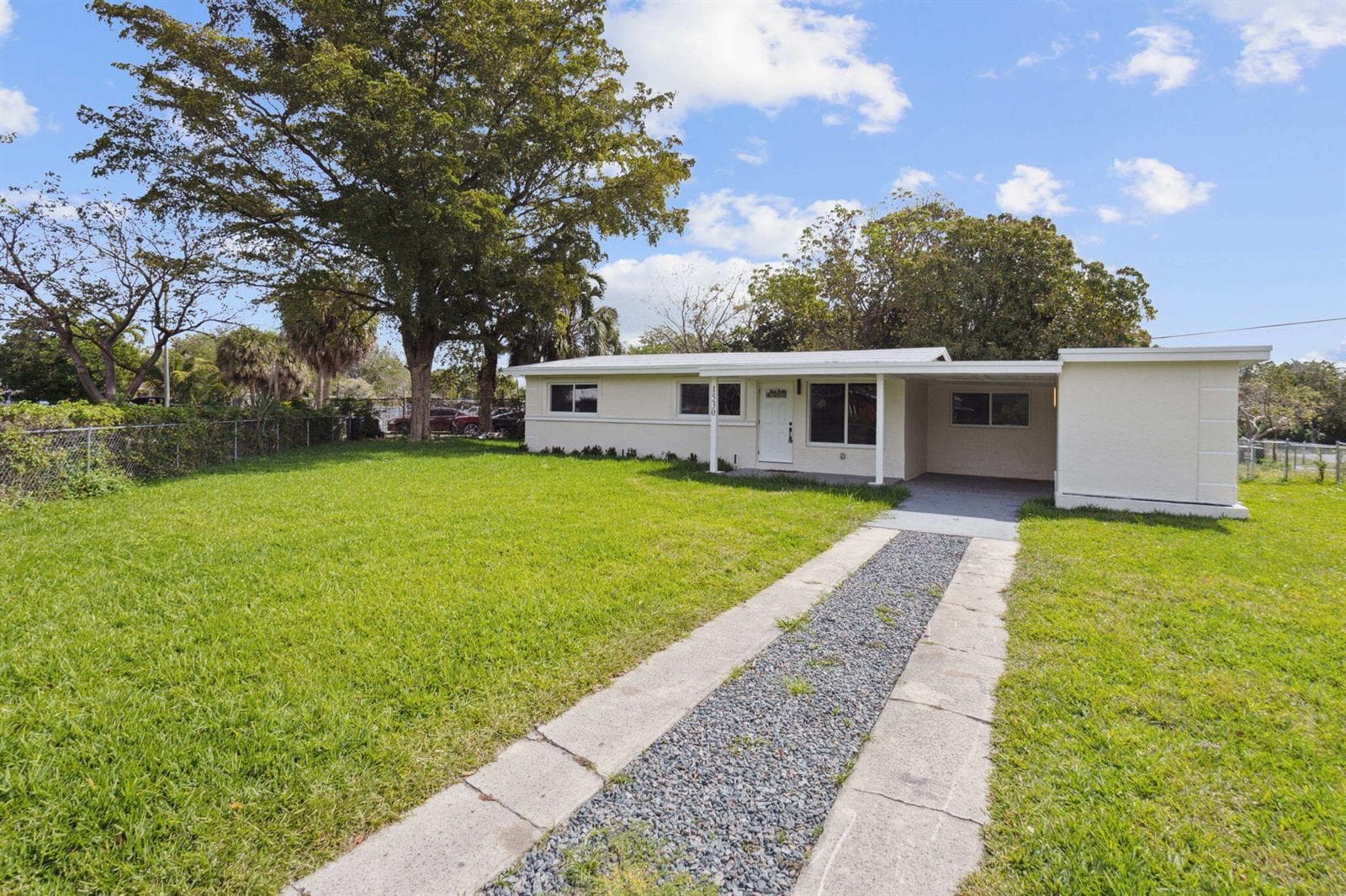 1530 NW 18TH Court, Fort Lauderdale, FL 33311 photo 2