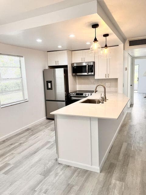 58 Normandy B, Delray Beach, FL 33484 photo 3