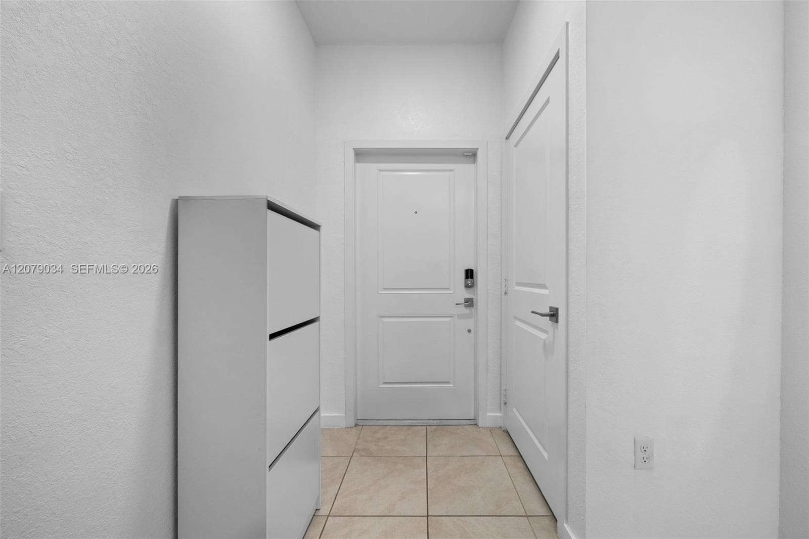 757 SW 11th St, Florida City, FL 33034 photo 2