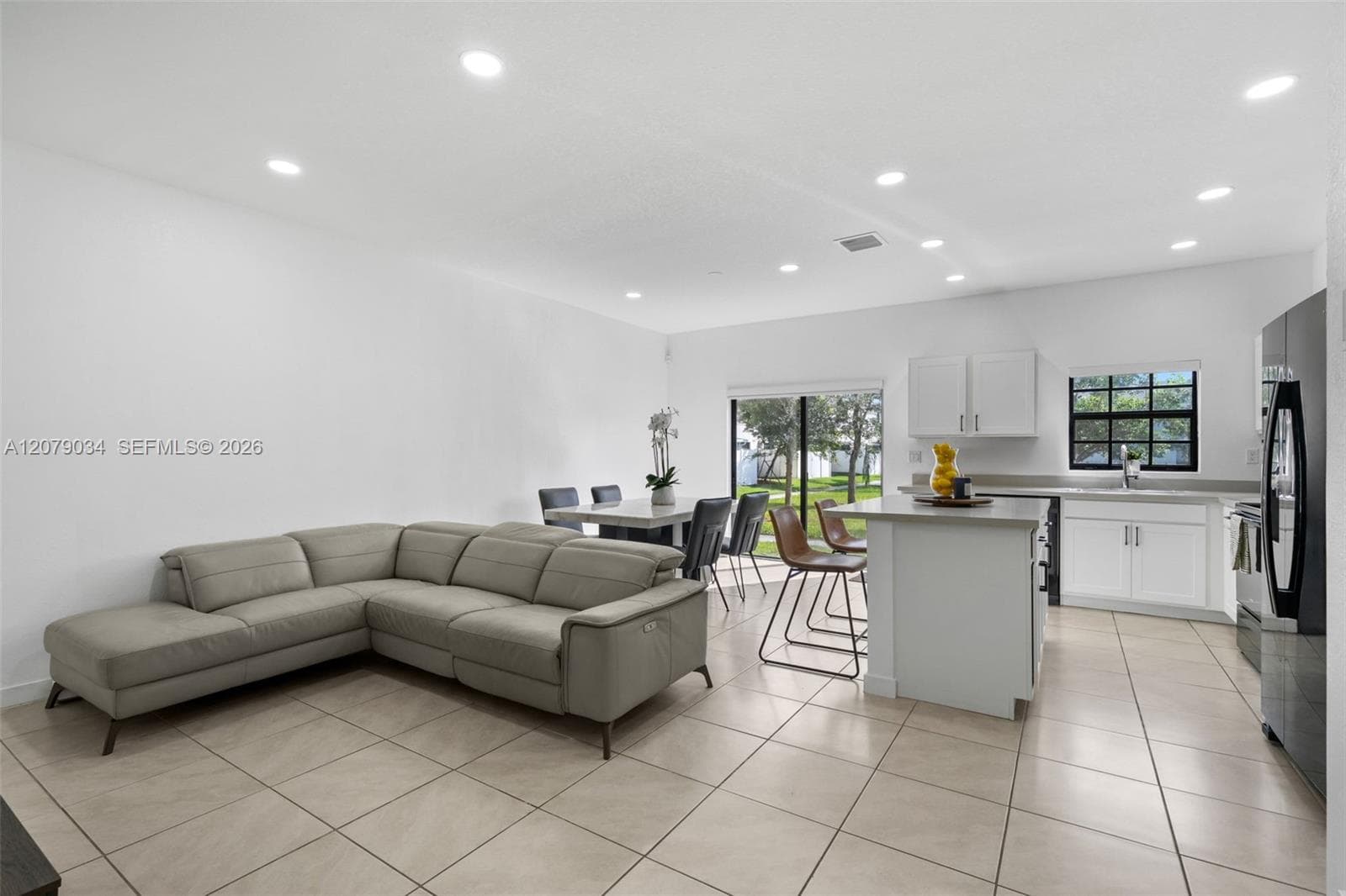 757 SW 11th St, Florida City, FL 33034 photo 3