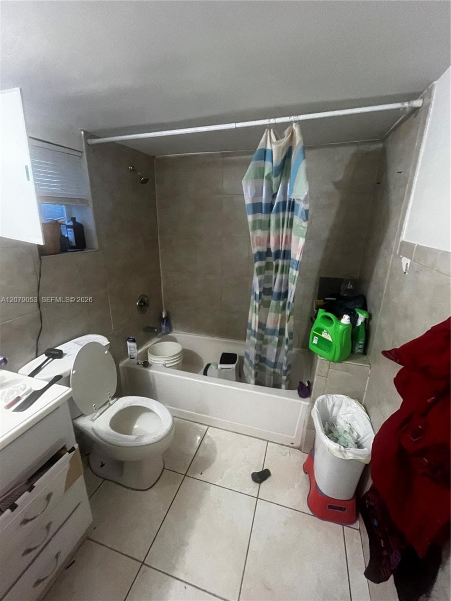 6125 Dawson St, Hollywood, FL 33023 photo 4