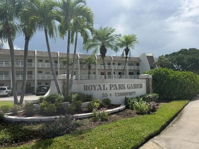 6600 ROYAL PALM Boulevard # 215B, Margate, FL 33063