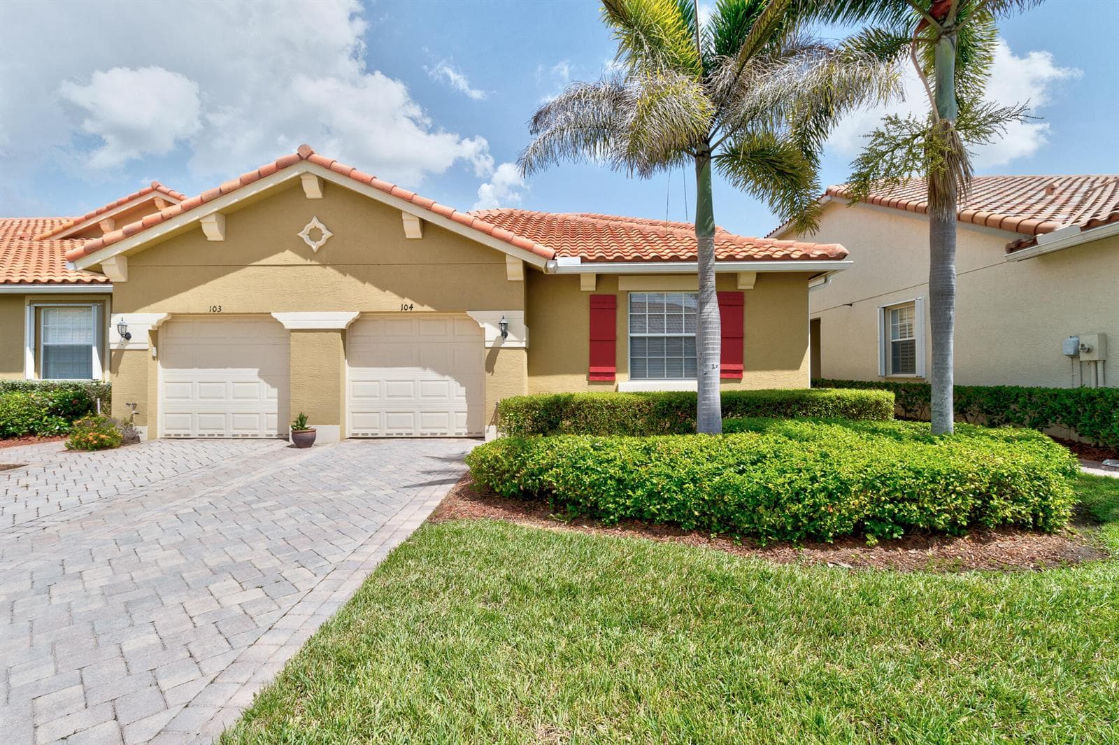 6380 OXFORD Circle # 104D, Vero Beach, FL 32966