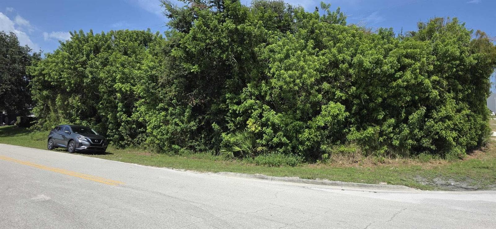 1330 4th Avenue SW, Vero Beach, FL 32962 photo 2