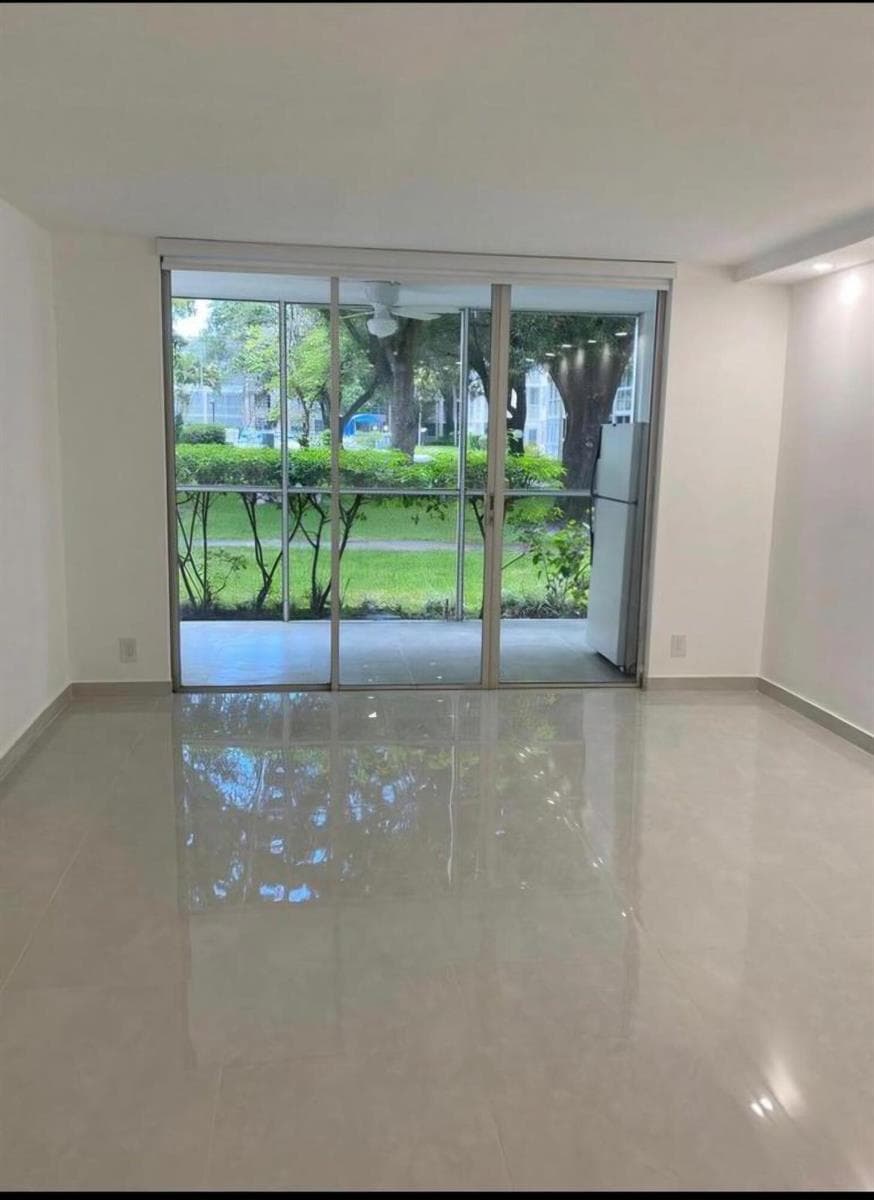 2600 NW 49TH Avenue # 112, Lauderdale Lakes, FL 33313 photo 4