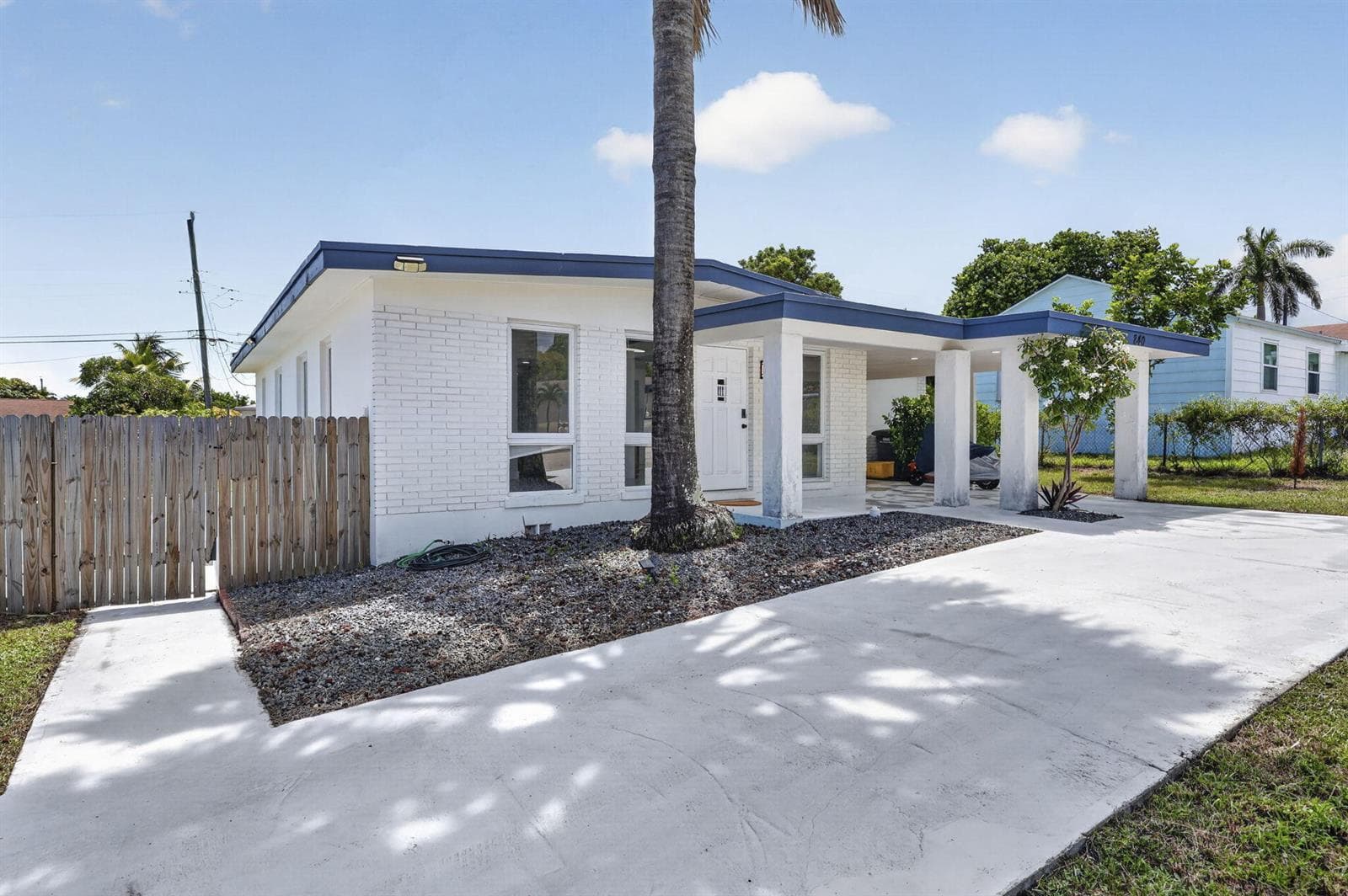 840 Bradley Street, West Palm Beach, FL 33405 photo 2