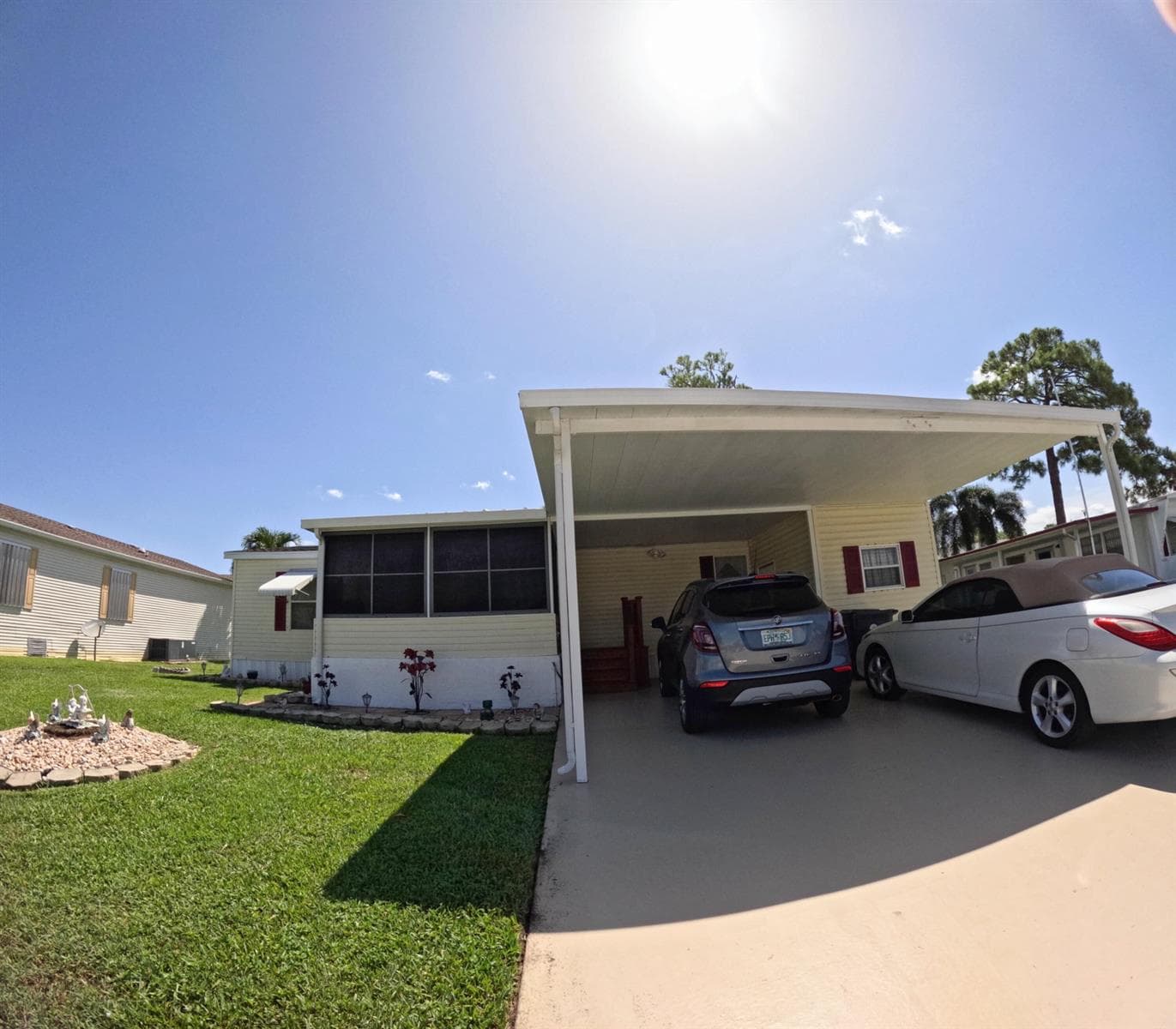 6280 Cypress Lane, Atlantis, FL 33462