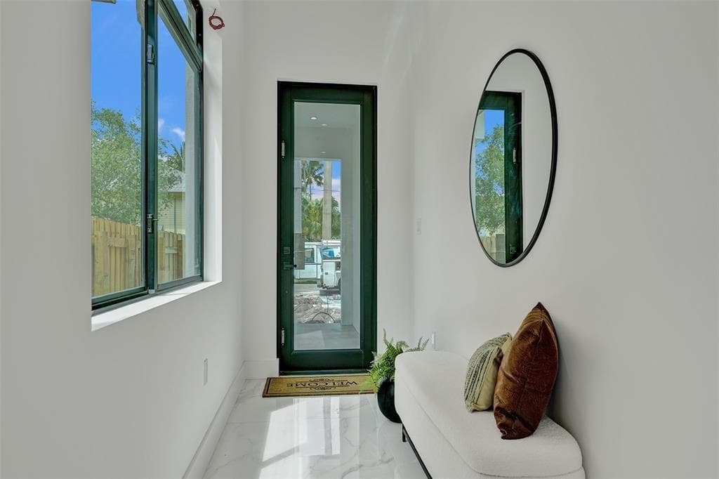 608 SW 7TH Avenue, Fort Lauderdale, FL 33315 photo 4