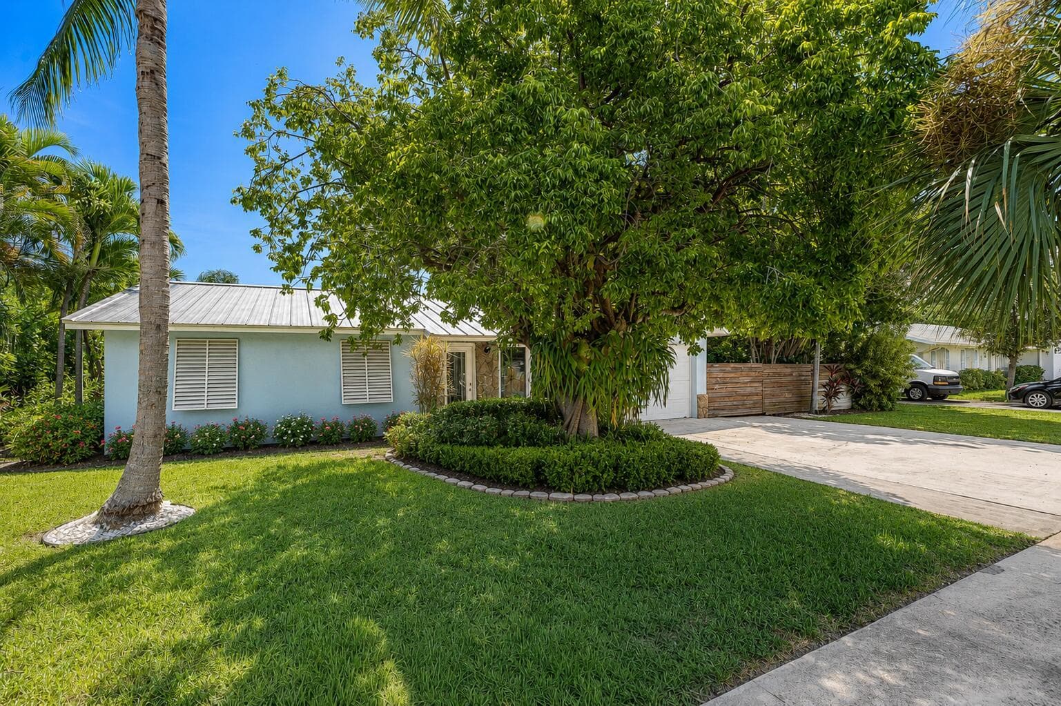 612 NW 7th Court, Boynton Beach, FL 33426 photo 2