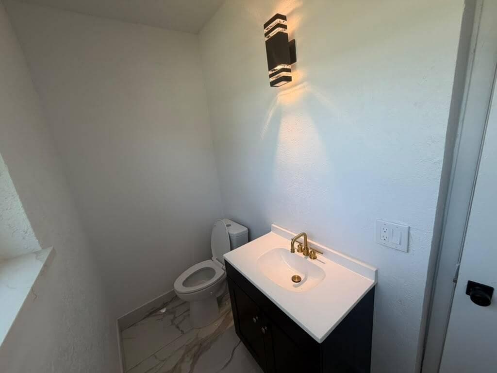 3911 NW 32ND Avenue, Lauderdale Lakes, FL 33309 photo 4