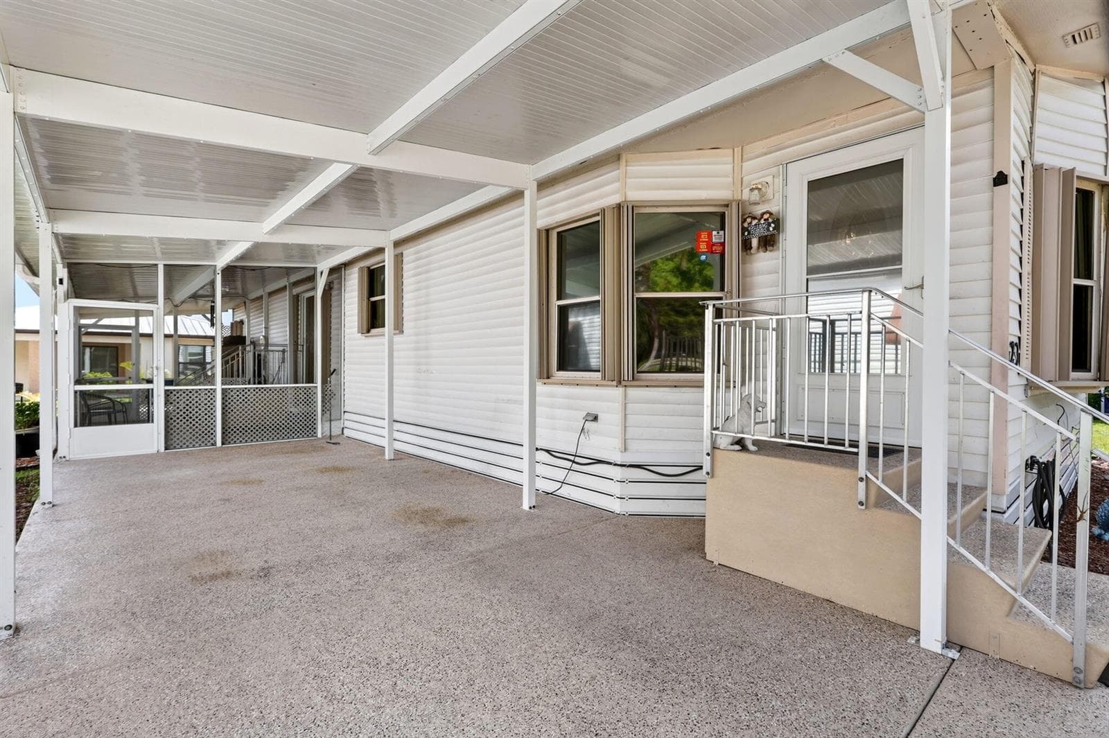23 Mediterranean Boulevard W, Port St. Lucie, FL 34952 photo 4