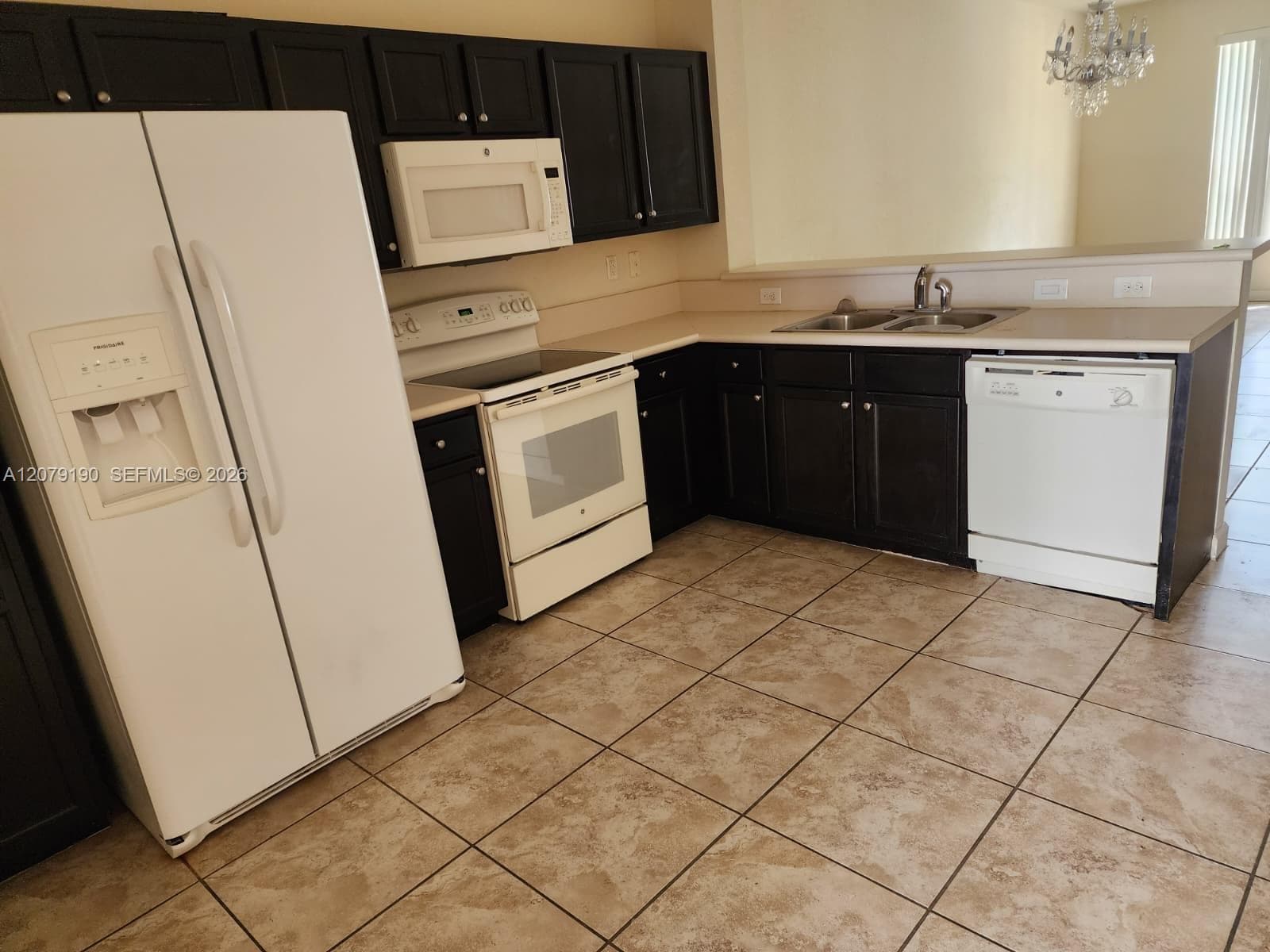 9224 SW 170th Pl, Miami, FL 33196 photo 3