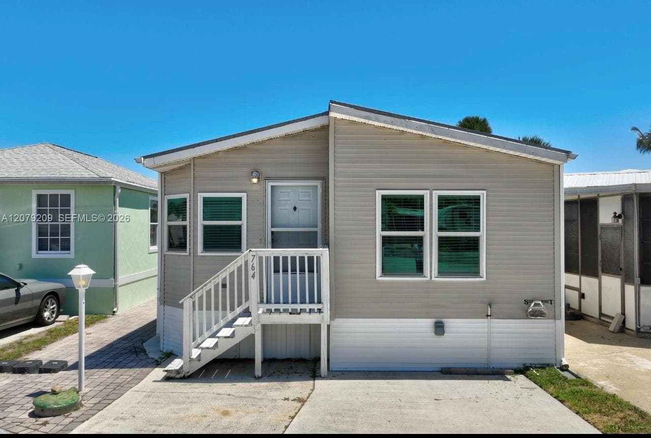 10701 S Ocean Dr, Jensen Beach, FL 34957